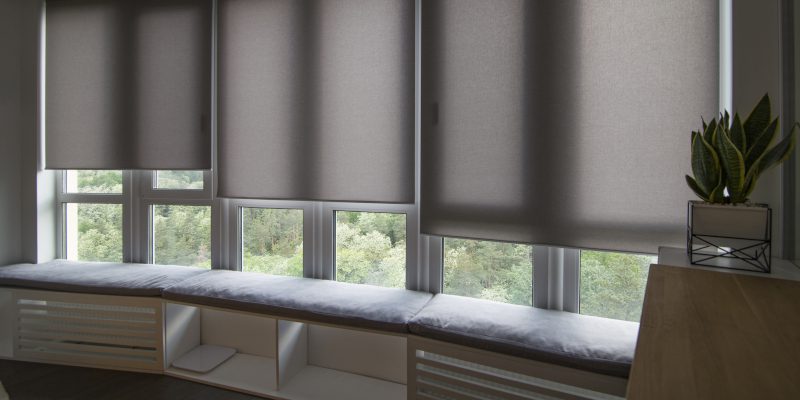 Are Motorized Roller Shades Worthwhile Investments?